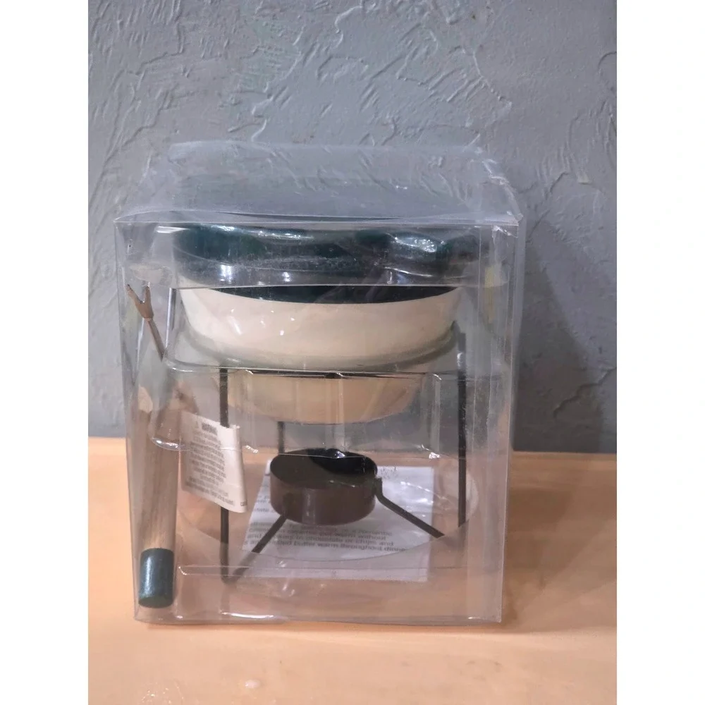 4 PC SET of‎ CERAMIC and METAL FONDUE SETS w/2 FONDUE.